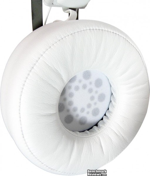 SteelSeries Siberia Elite Gaming Headset Review 12 SteelSeries Siberia Elite Gaming Headset Ear Cushion SteelSeries_Siberia_Elite_Gaming_Headset_Ear_Cushion