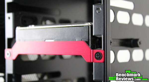 Rosewill_LegacyW1_HDDInstall2