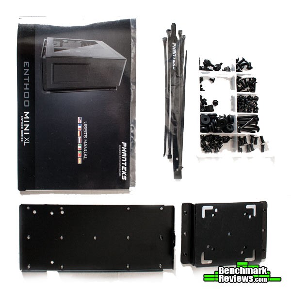 Phanteks-Enthoo-Mini-XL-Accessoies