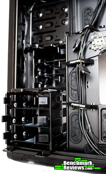 Phanteks-Enthoo-Mini-XL-Drive-Cages-