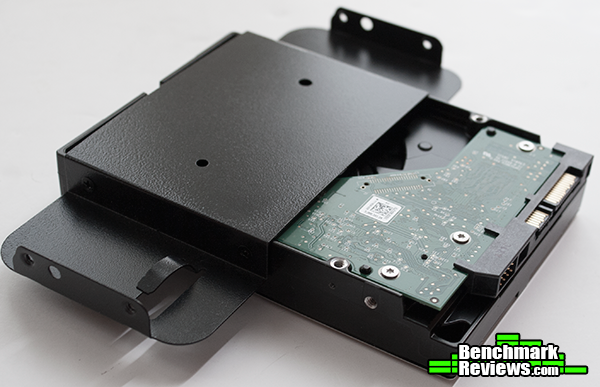 Raidmax-Atomic-Hard-Drive-Cage